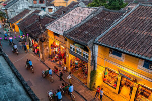 HANOI – FLIGHT TO DA NANG