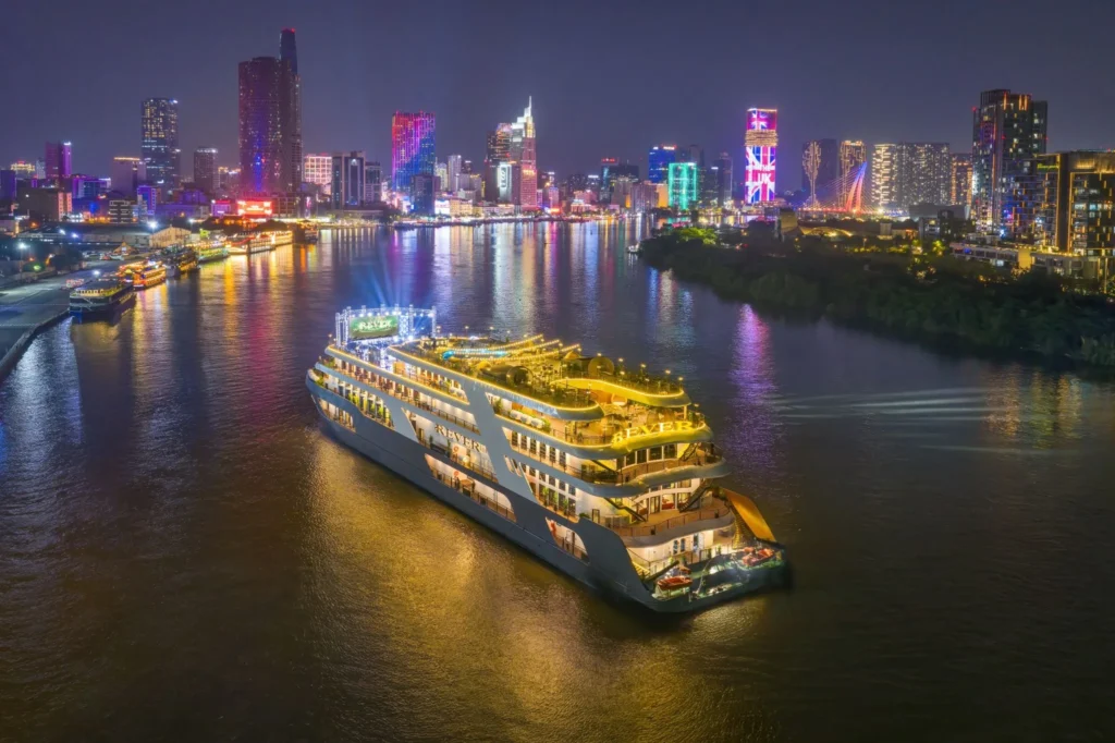 5 stars Dinner Cruise
